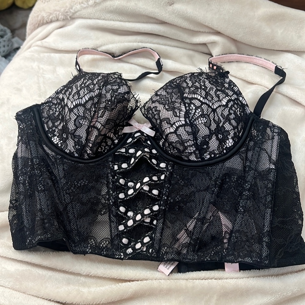 Bustier Too